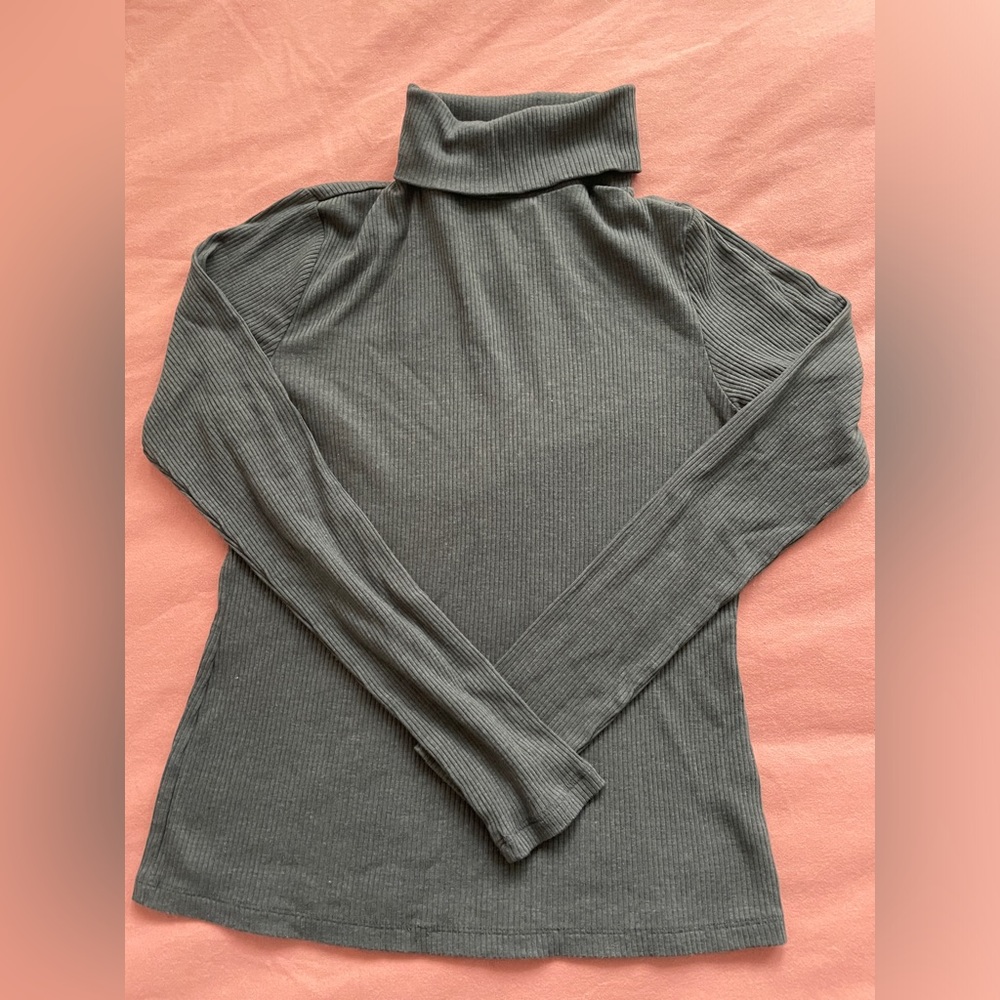 Old Navy Women’s Turtleneck